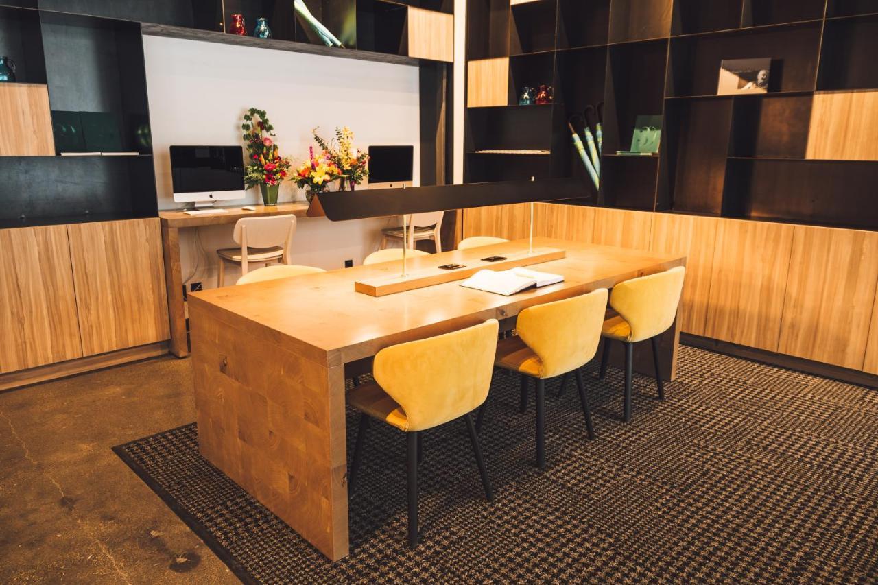 Alt Hotel Saskatoon Luaran gambar